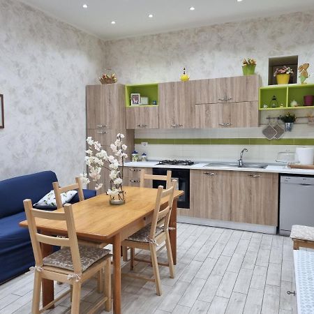 Casa Vacanza Sweet Home Джардини Наксос Екстериор снимка