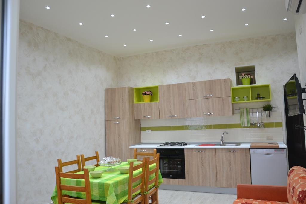 Casa Vacanza Sweet Home Джардини Наксос Екстериор снимка