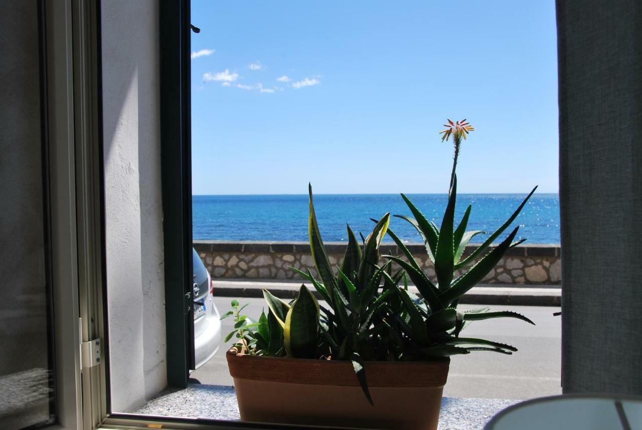 Casa Vacanza Sweet Home Джардини Наксос Екстериор снимка